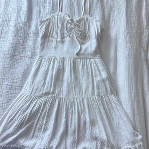 Hollister dress, super cute and great condition, size xs